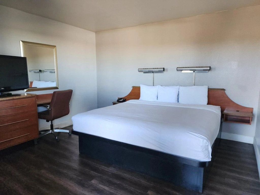 Motel 6-Barstow, CA