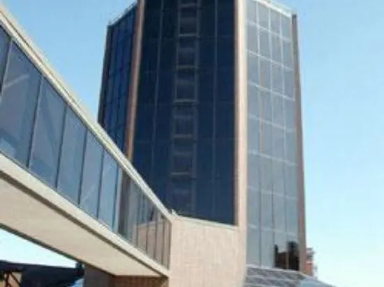 Ramada Waterloo Hotel and Convention Center