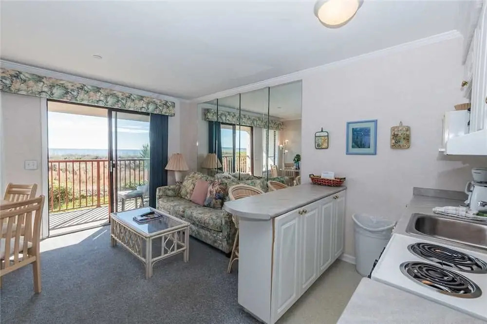Beach & Tennis Admirals Row 107, 1 Bedroom, Ocean View, 2 Pools, Sleeps 4