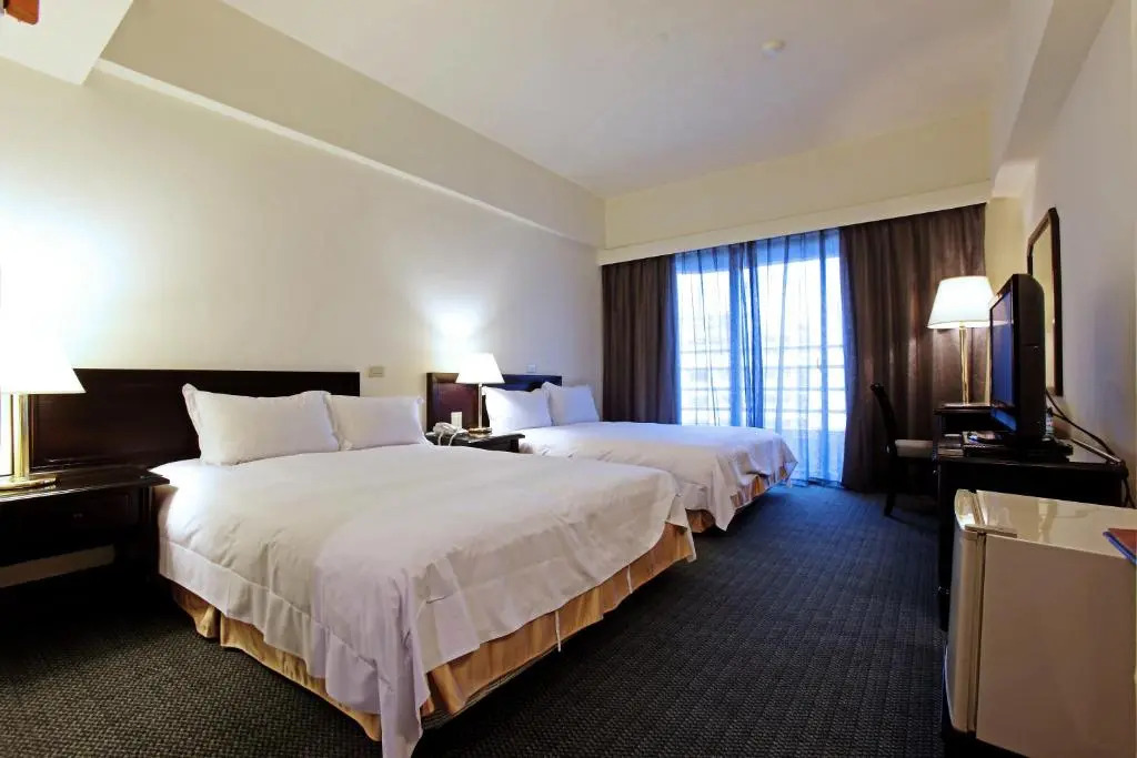 Metro Hotel