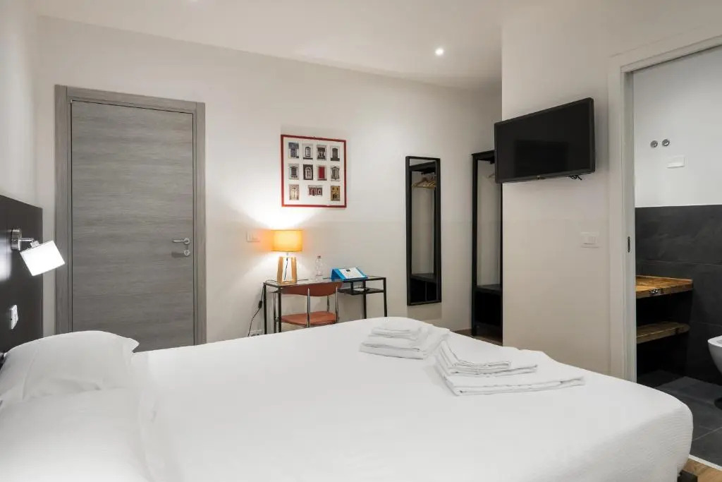 ParcoSantaTeresa Suites LOC-02279