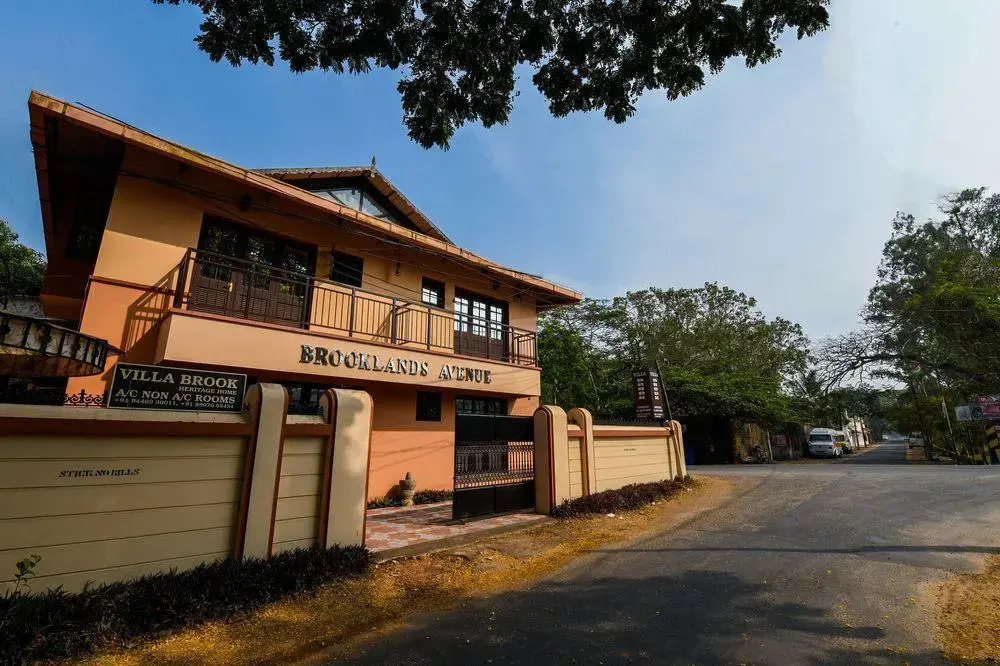 Hotel Villa Brook by OYO Rooms