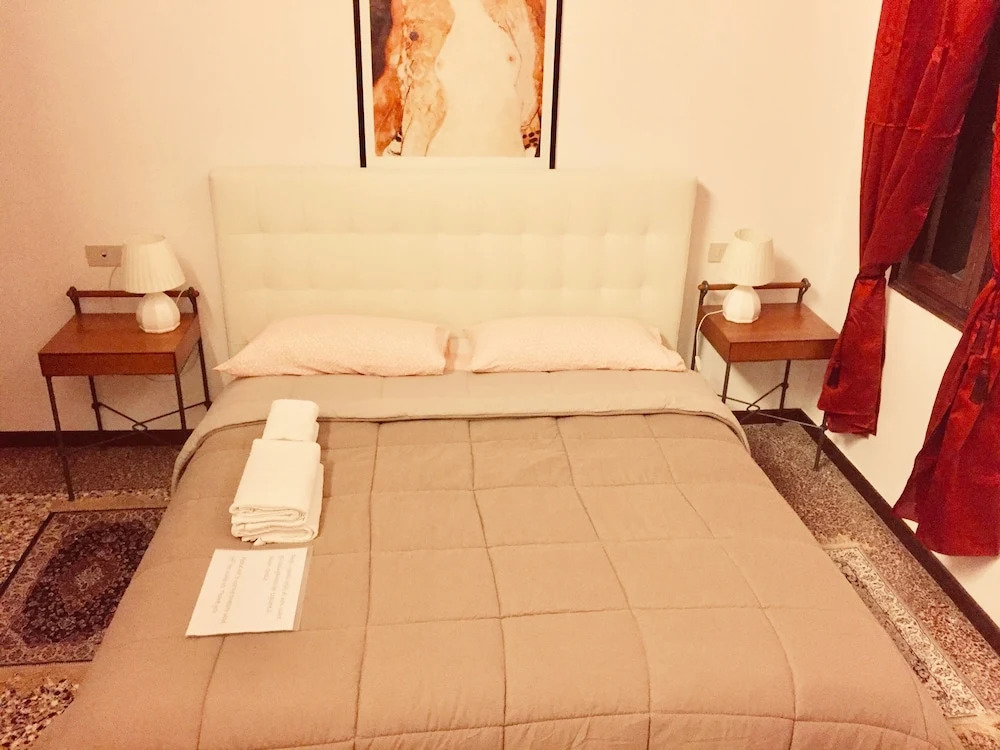 Hesperia Apartment