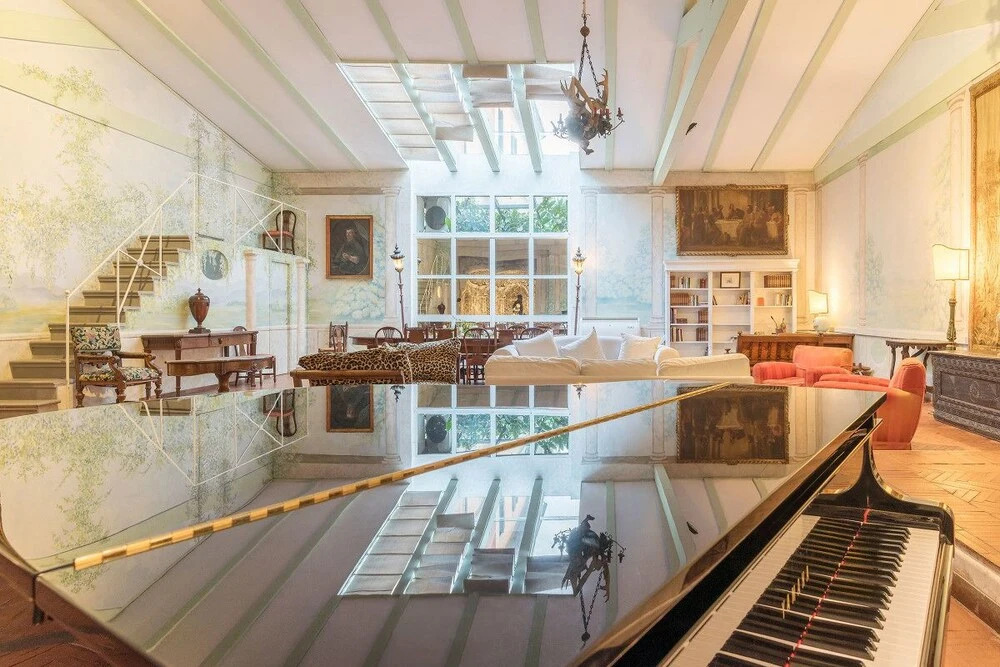 Luxury and Spacious 4 Beds 4 Baths Apartment in the Heart of Trastevere