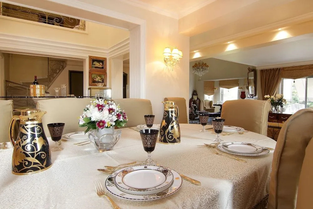 Royal Riviera Residence