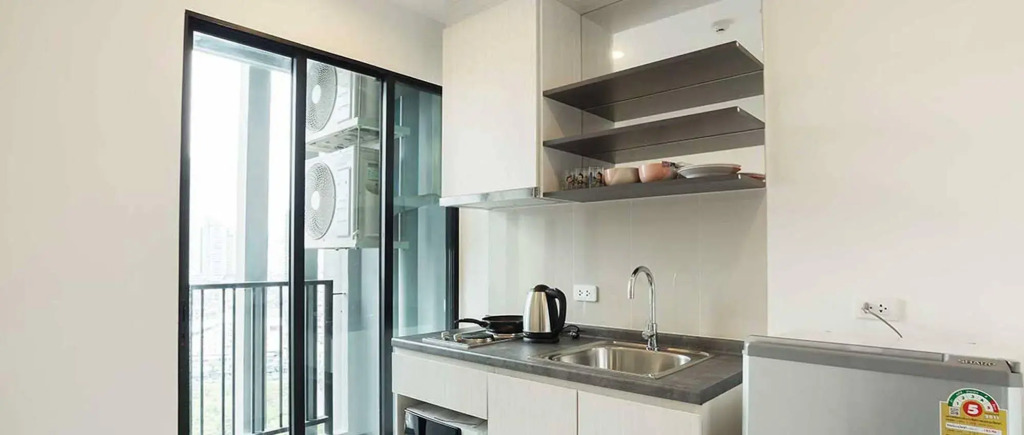 THE BASE Park West By Favstay