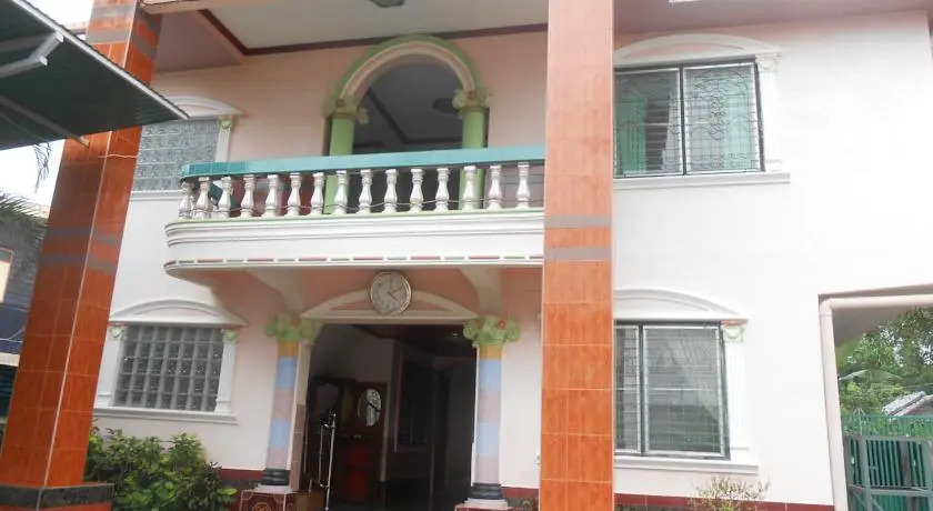Leena Guesthouse