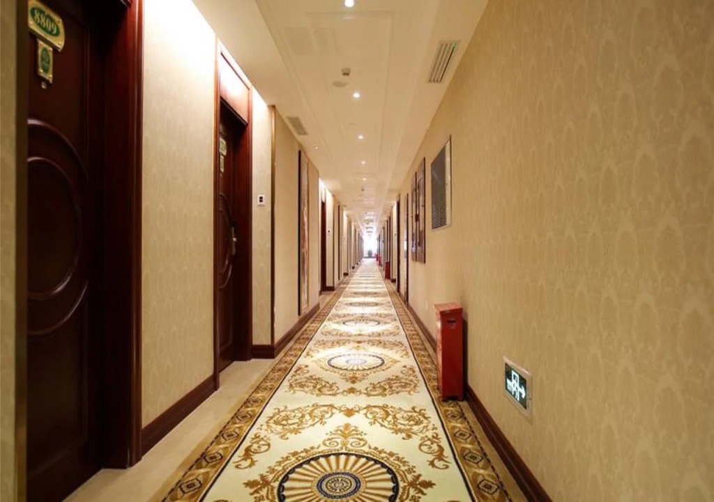 Vienna Hotel Shenzhen International