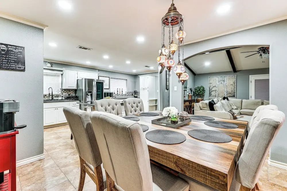 3 Mi to Downtown Mcallen: Quiet Home w/ Pool