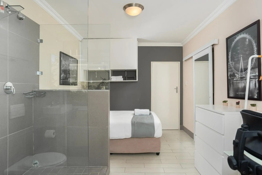 Devonshire Apartment