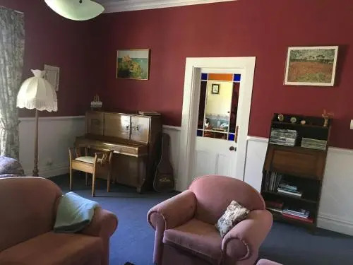 Halfmoon Cottage