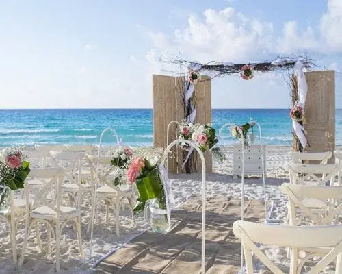 Sunset Royal Beach Resort-4 Nights, Cancún, Mexico