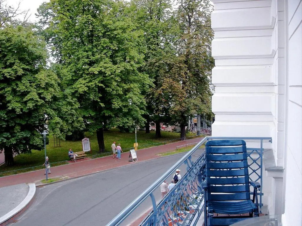 Seeschloss-App-05