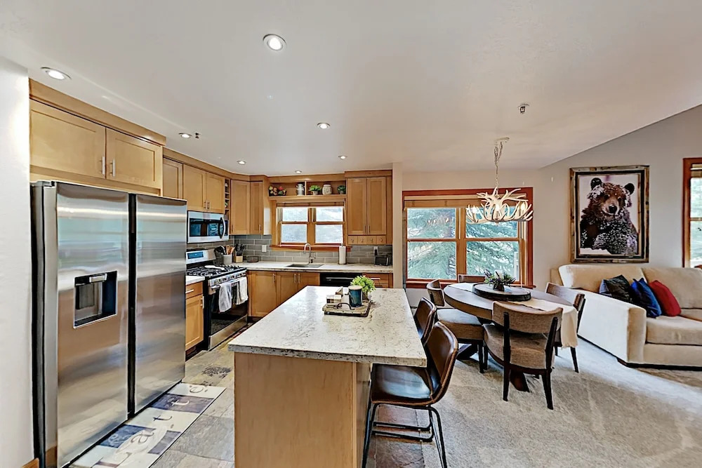 675deer7 2 Bedroom Condo