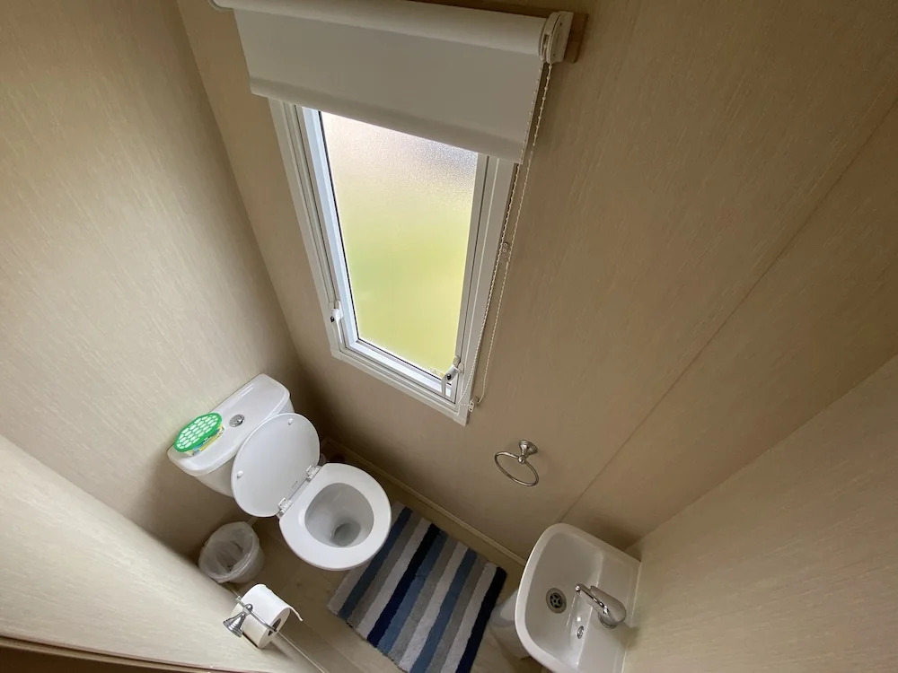 3 Bed 8 Berth Caravan in California Cliffs - D53