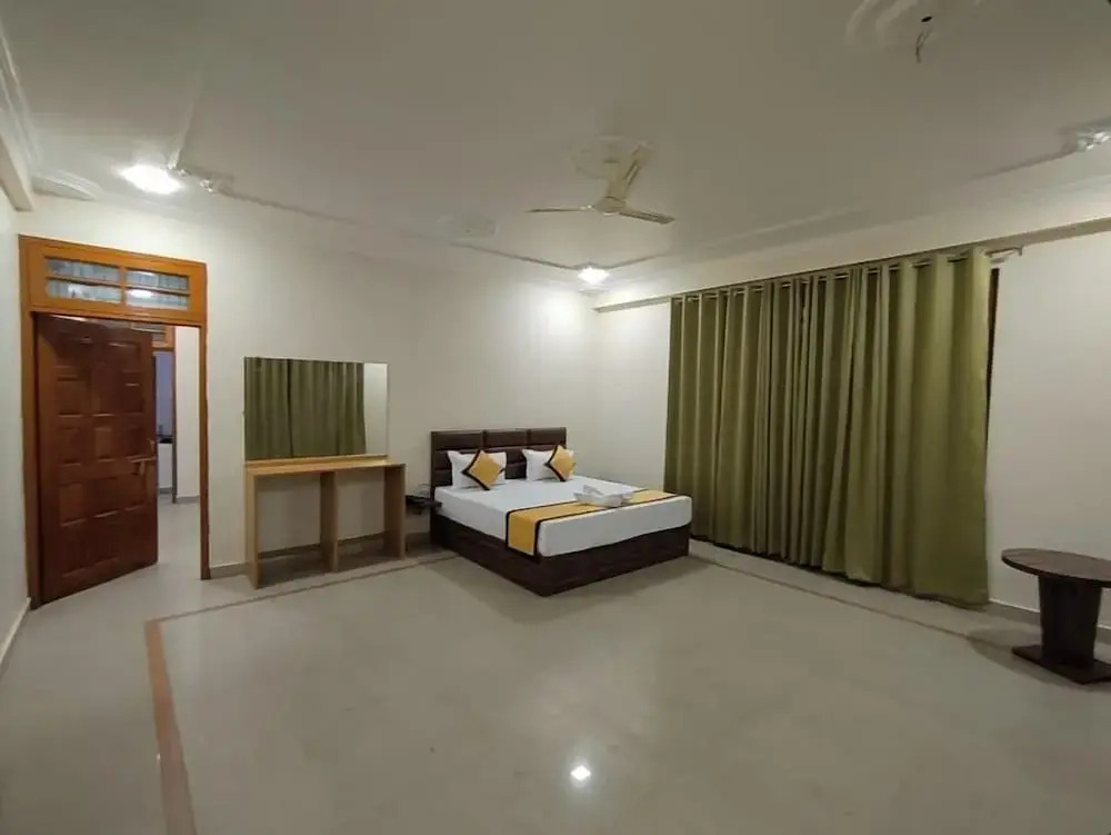 Sojourn Inn