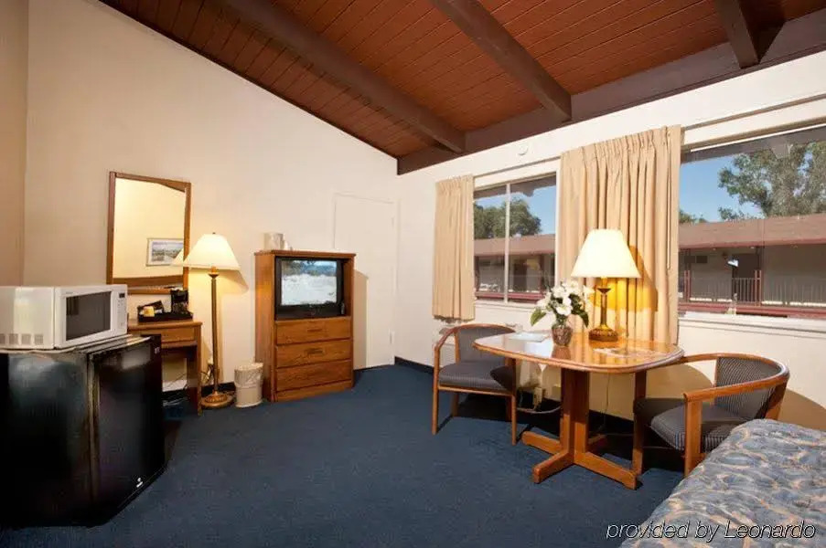 Quality Inn & Suites Jackson