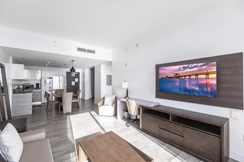 Upscale Modern 4 Bedroom Condos on the Beach