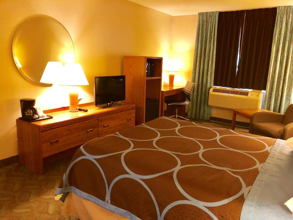 Super 8 by Wyndham Dodgeville