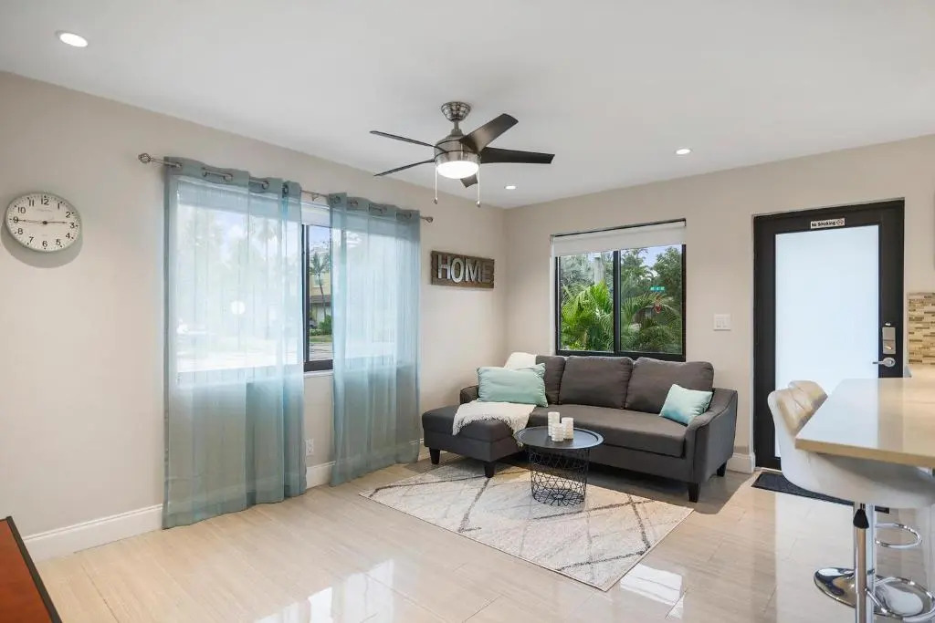Alani Bay Deluxe Condos Fort Lauderdale
