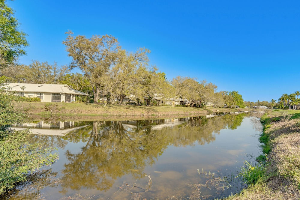 Quiet Golfer's Home 9 Mi to Beaches & Dtwn Venice!