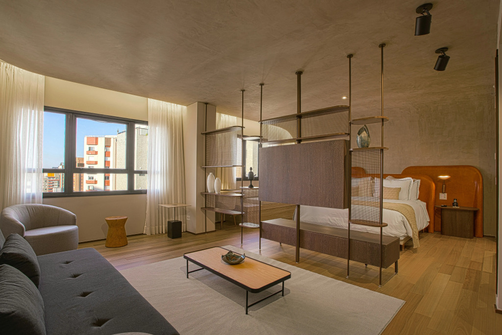 QOYA Hotel Curitiba, Curio Collection by Hilton