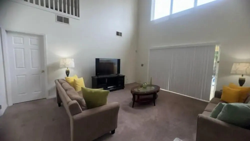South Facing W/ Private Pool & Spa
