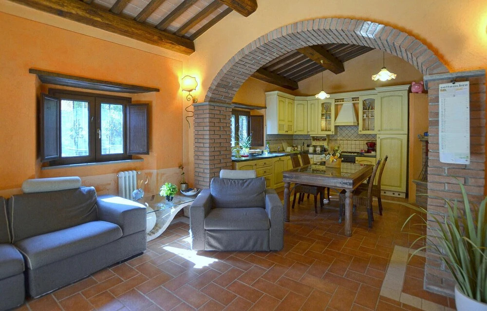 Stunning Apartment in Caprese Michelangelo With 2 Bedrooms, Wifi and Outdoor Swimming Pool