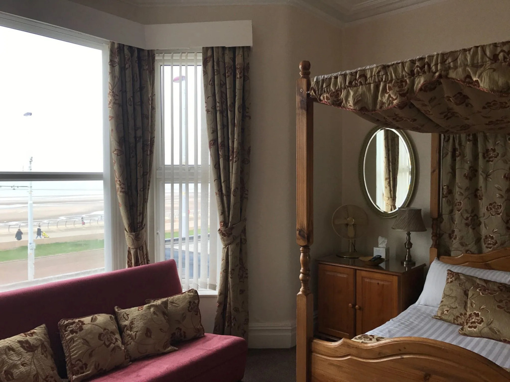 Belmont Hotel
