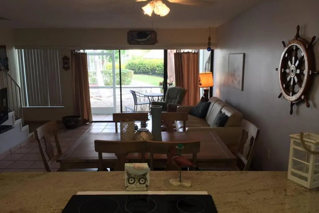 Licensed Mgr - 2/2 Villa - Oceanfront Beach Resort - Saltwater Lagoon & Marina