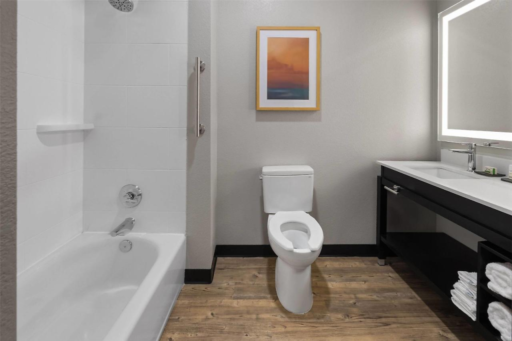 La Quinta Inn & Suites by Wyndham Phoenix West / Glendale