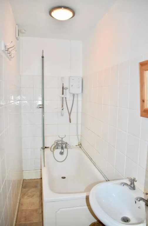 1 Bedroom Apartment Close to Seafront