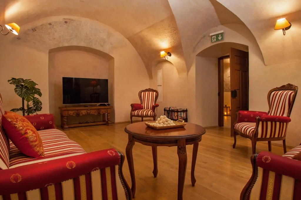Hotel Santi