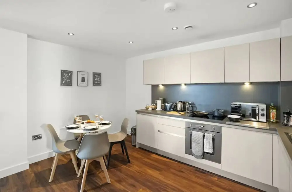 Inviting 2-bed Apartment in Manchester