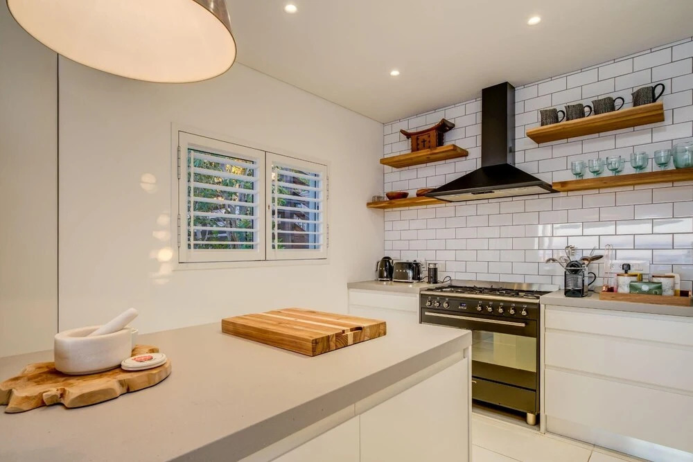Spacious Penthouse Apartment With Breathtaking Views 3 Degrees North