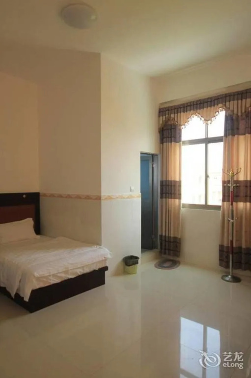 Yangjing Hailing Island Longhao Hotel