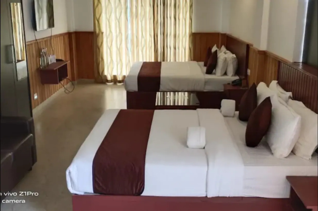 Moonline Resort