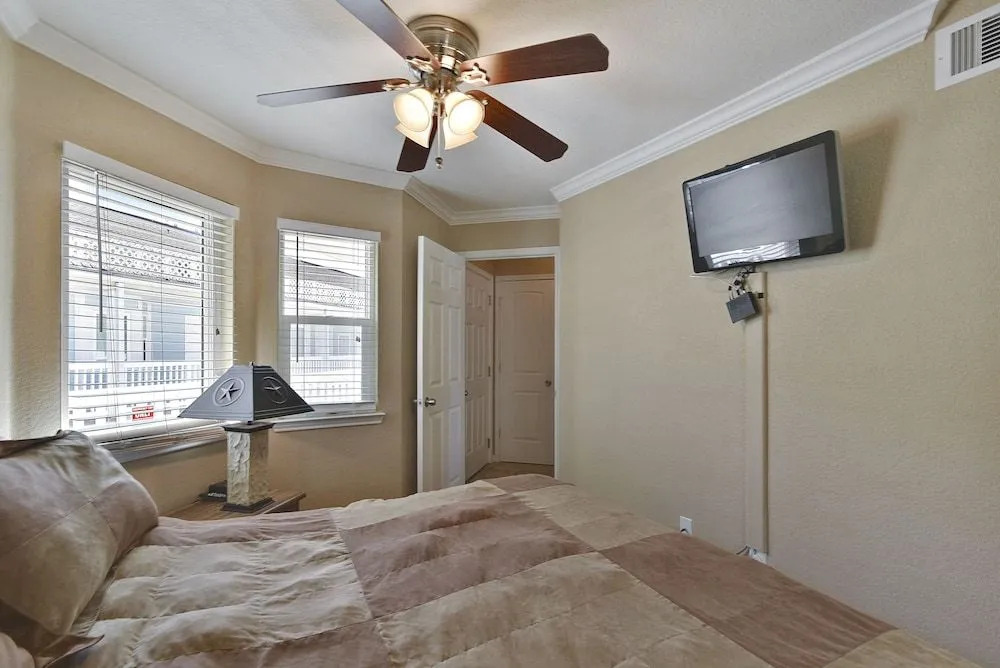 Seascape 2307 - 1 Br Condo