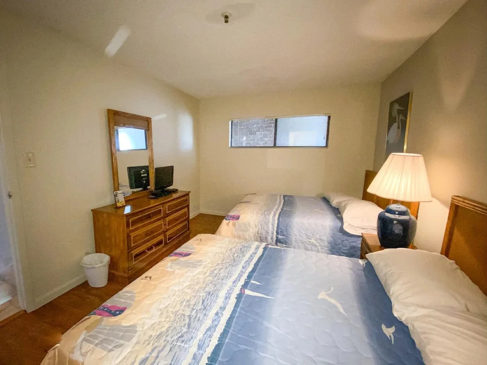 Ocean Inn 403 by Seaside Vacations