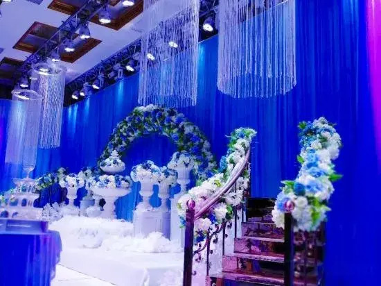 Longfeng Sports Theme Hotel