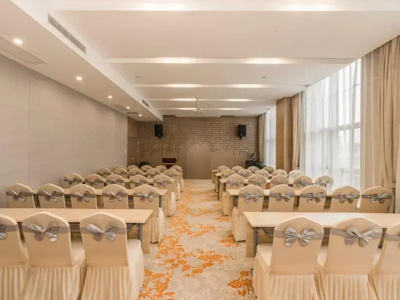 GreenTree Eastern Wuxi Xinwu District Jichang Road Hotel