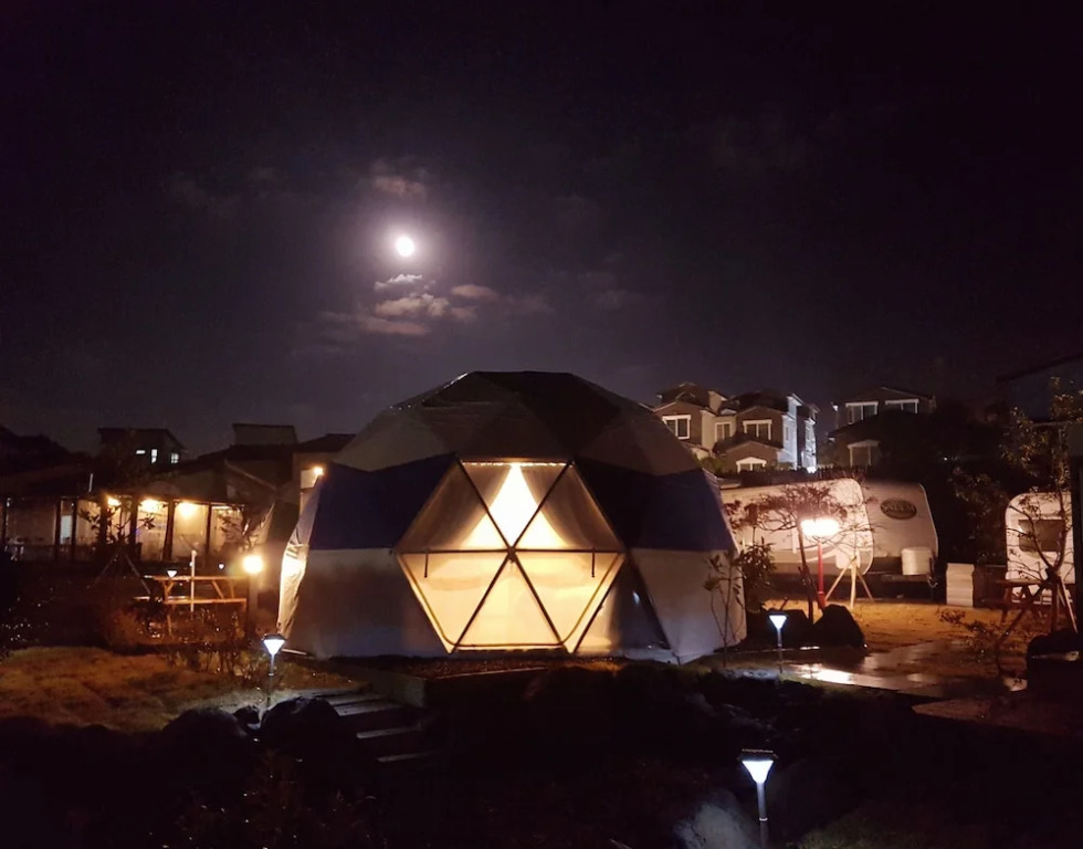 Jeju Starlight Glamping 제주별헤는밤글램핑펜션
