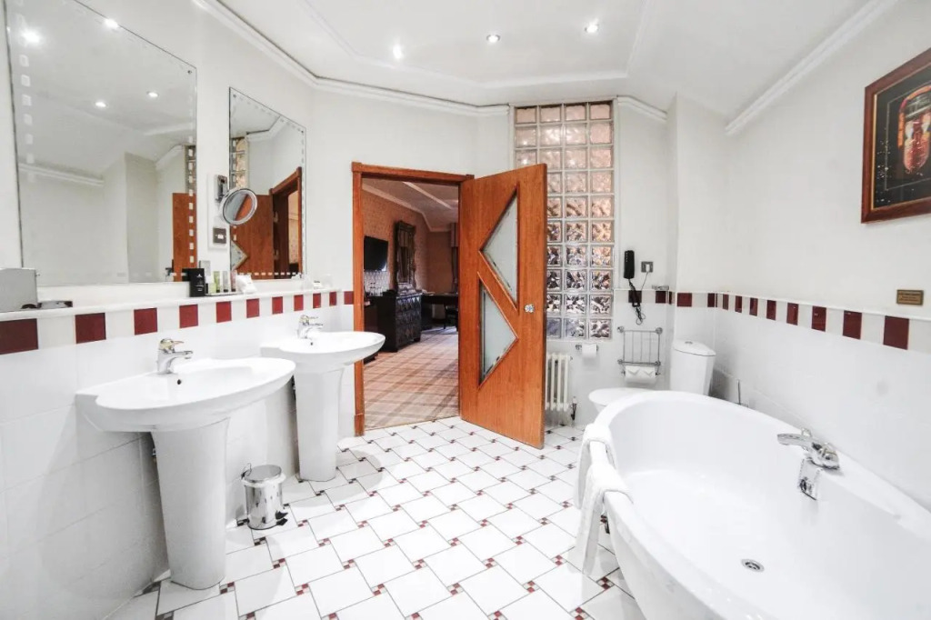 Hardwick Hall Hotel