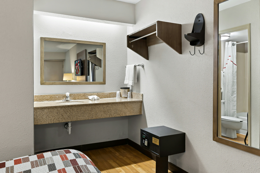 Red Roof Inn Cleveland - Independence