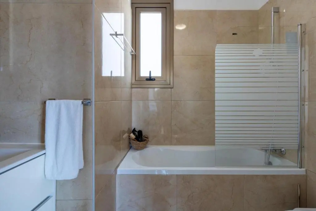 Sea La Vie 3-BR Villa in Protaras