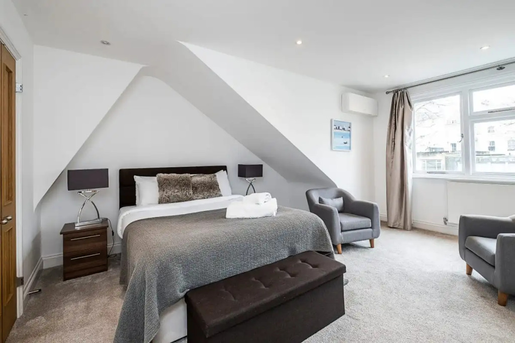 The Porchester Gardens - Modern & Bright 4bdr With Garden and Parking