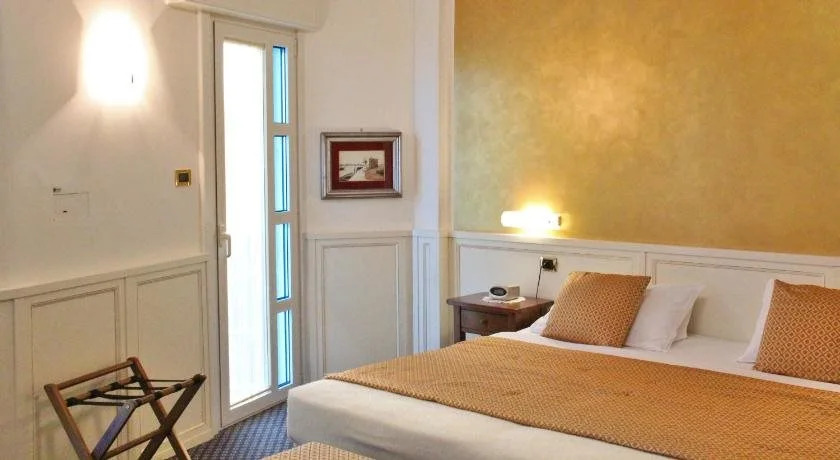 Termini Beach Hotel & Suites