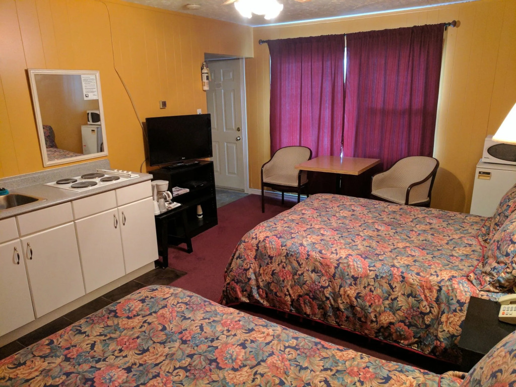 Bay Motel