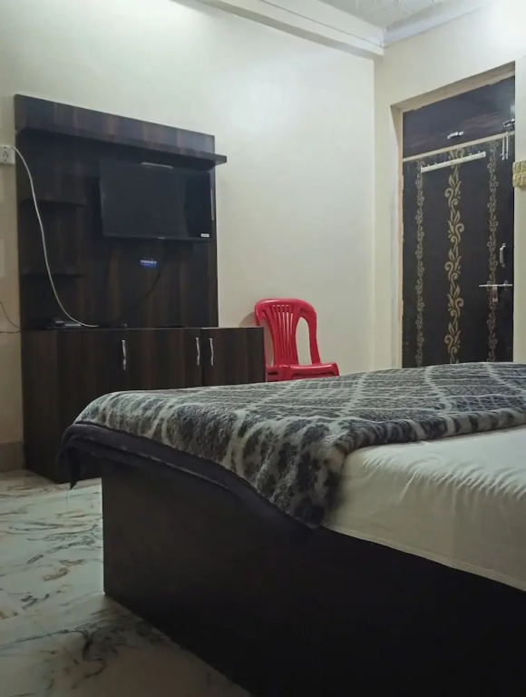 Brajrani Hotel