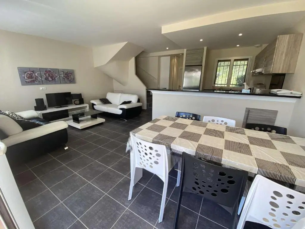 Maison Sainte-Maxime, 4 pièces, 6 personnes - FR-1-226-279